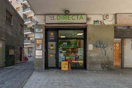 Foto Locale commerciale in Viale Salandra, Bari Picone di 89 m² in vendita