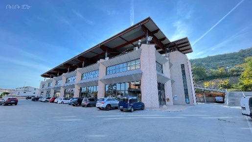 Foto Ufficio in Via San Giovanni, Colonnella di 400 m² con 8 locali