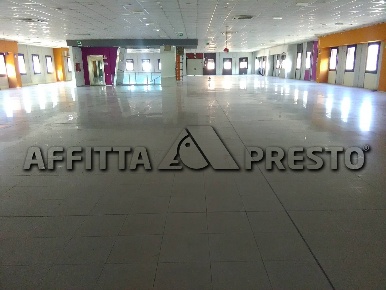 Foto Attività commerciale in Via Firenze, Collesalvetti La Chiusa