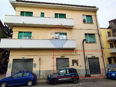 Foto Attività commerciale a Pescara Ospedale di 143 m² con 3 locali