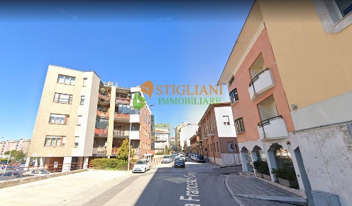 Foto Ufficio in Centro, Campobasso Centro di 150 m² con 4 locali in affitto