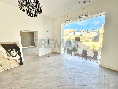 Foto Locale commerciale in Corso Vittorio Emanuele III 234, Terrasini