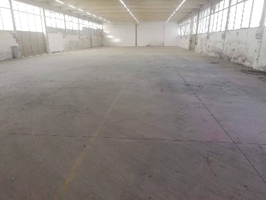 Foto Attività commerciale a Castelfiorentino di 1000 m² con 3 locali