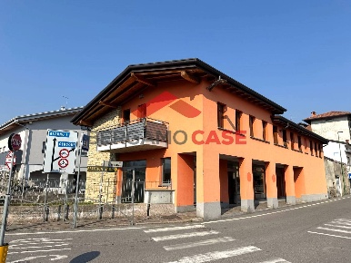Foto Negozio in Cavalli, Villa di Serio di 85 m² con 2 locali in affitto