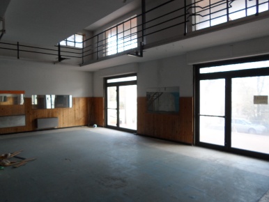 Foto Magazzino in Via Pietro Mascagni, Grottammare di 740 m² in vendita