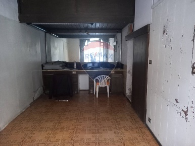 Foto Attività commerciale in Via Ss. Rosario, Ragusa Centro di 24 m²