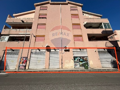 Foto Locale commerciale in Via Piccolo Torrente Pagliara, Roccalumera