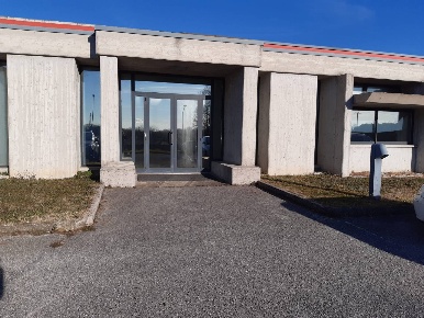Foto Ufficio in Via Roveredo, Pordenone Pordenone Nord di 250 m² in affitto