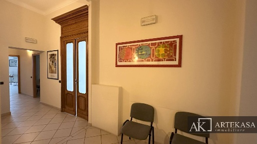 Foto Ufficio in Corso Giuseppe Mazzini, Novara Centro Storico di 180 m²