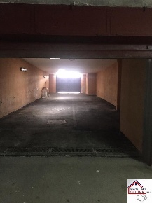 Foto Magazzino in via circumvallazione esterna, Qualiano di 700 m²