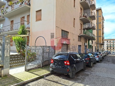 Foto Negozio in Via Piermarini, Benevento Sala, Mellusi di 36 m² in affitto