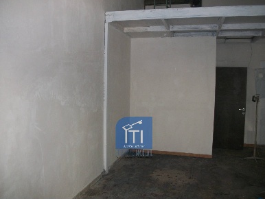 Foto Negozio in via manfredo camperio, Roma Garbatella di 35 m² in vendita