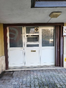 Foto Locale commerciale in Viale Europa, Cassino Centro di 90 m² in vendita