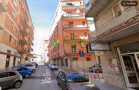 Foto Locale commerciale in Traversa Via Zurlo, Campobasso Centro di 90 m²