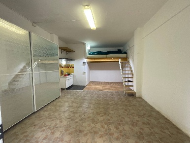 Foto Magazzino in VIA GENOVA, Savona Villetta, Valloria di 33 m² in vendita