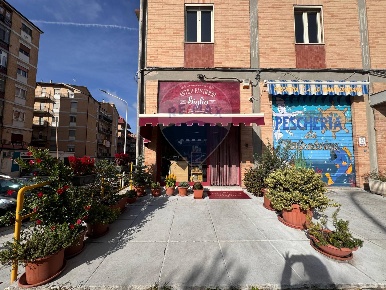 Foto Attività commerciale in Via XXIV Maggio, Campobasso di 52 m²
