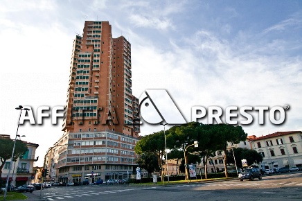 Foto Attività commerciale in via roma, Livorno di 15 m² con 1 locali