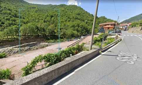 Foto Locale commerciale in corso mazzini, Pieve di Teco Centro di 950 m²