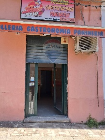 Foto Locale commerciale in Via Cagnoni, Catania Picanello di 25 m²