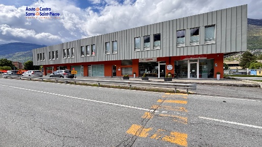 Foto Ufficio in Località Grand Chemin, Saint-Christophe Chef Lieu di 77 m²