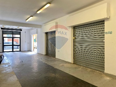 Foto Locale commerciale in Via Antonino Lo Monaco Ciaccio, Palermo