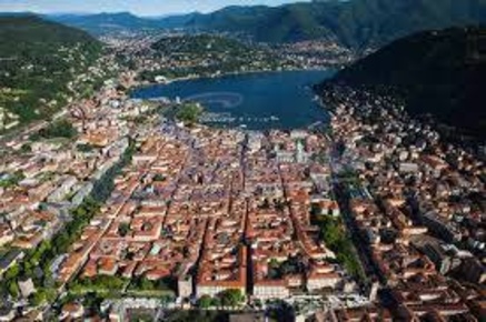 Foto Negozio a Como Borghi di 95 m² con 3 locali in vendita
