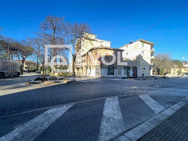 Foto Locale commerciale in via San Gabriele, Gorizia Centro di 66 m²