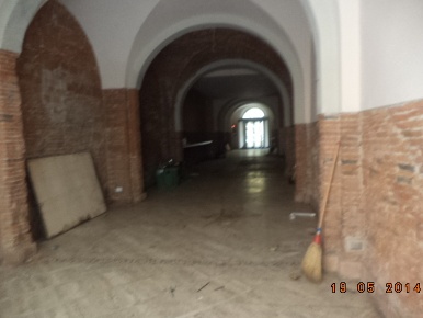 Foto Attività commerciale in Via Lotti, Pontedera Centro di 230 m²