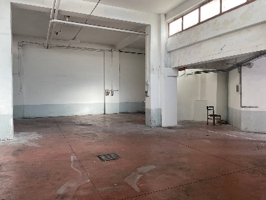 Foto Locale commerciale in via Milano, Chieti Chieti Città di 145 m²
