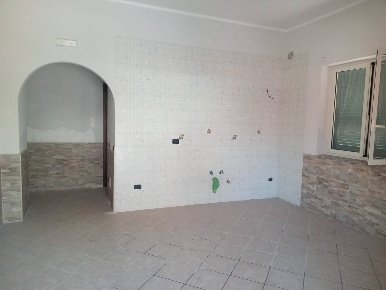 Foto Magazzino in via don michele giaccio, Quarto di 50 m² in affitto