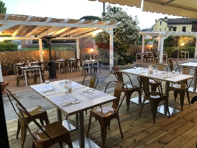 Foto Locale commerciale a Lucca San Marco - Acquacalda di 300 m² in vendita
