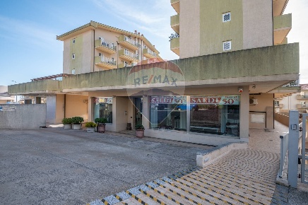 Foto Locale commerciale in VIALE EUROPA, Ragusa San Luigi - Archimede