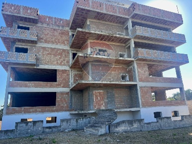 Foto Attività commerciale in Contrada Calapone, Capurso di 3580 m²