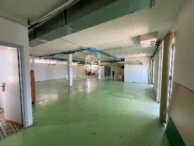 Foto Locale commerciale in via E. Ferrari, Coriano Raibano II di 171 m²