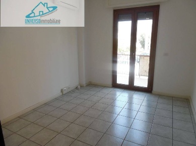 Foto Ufficio in via Leopardi, Grottammare Centro di 15 m² con 1 locali