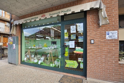 Foto Attività commerciale in Via Trieste, Comunanza di 140 m² con 2 locali