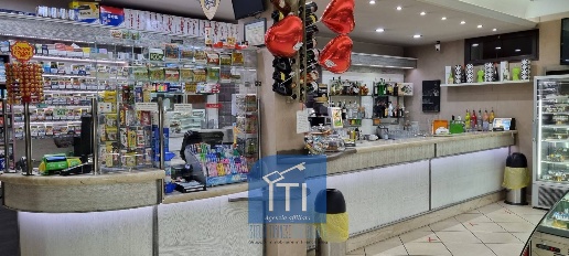 Foto Attività commerciale in Corso Campano, Giugliano in Campania di 115 m²