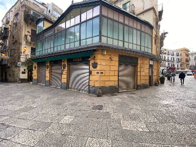 Foto Attività commerciale in Via Giovanni Meli, Palermo Castellammare