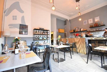 Foto Attività commerciale in Via Poalo Braccini, Torino San Paolo di 50 m²