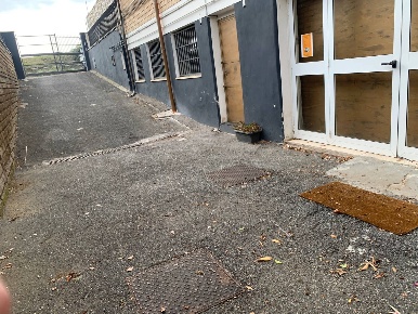 Foto Attività commerciale in Via Braccianense, Roma Pigneto di 175 m²