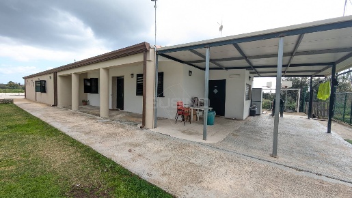 Foto Attività commerciale in STRADA PROVINCIALE 52, Floridia di 173 m²