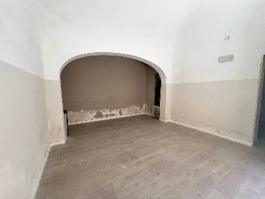Foto Attività commerciale in via sant andrea, Pisa San Francesco di 50 m²