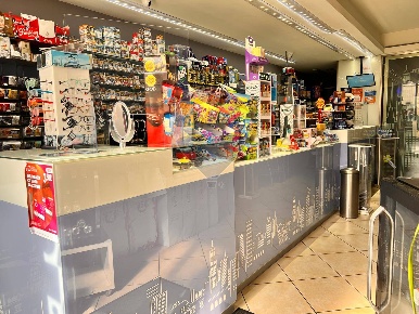 Foto Attività commerciale in via Cesare Battisti, Monsummano Terme Centro