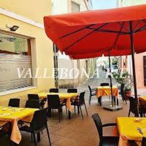 Foto Locale commerciale in Via Palestro, Carloforte di 44 m² con 2 locali