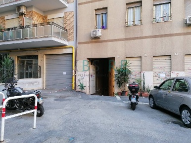 Foto Laboratorio in Via Asinari Di San Marzano, Roma Casal Bertone di 35 m²