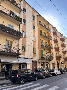 Foto Locale commerciale in via Guarini, Avellino di 45 m² con 1 locali