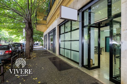 Foto Locale commerciale in Via Adolfo Venturi, Roma Bologna di 65 m²