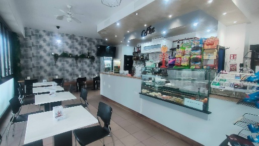 Foto Attività commerciale in Viale Ortigara, Rimini San Giuliano a Mare