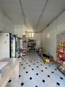 Foto Attività commerciale in Via Consalvo, Napoli Fuorigrotta di 30 m²