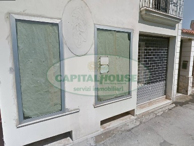 Foto Attività commerciale a San Marco Evangelista di 120 m² con 2 locali